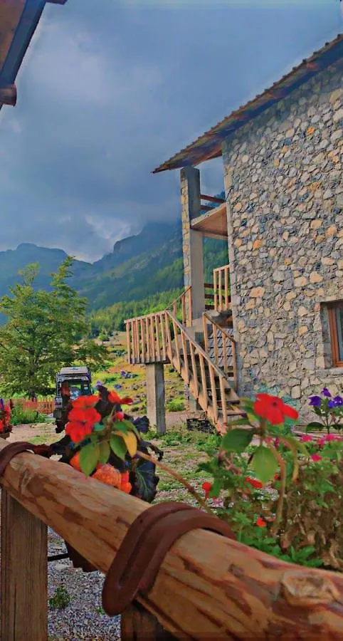 Gasthuis Guesthouse Rosi Kukaj Albanië